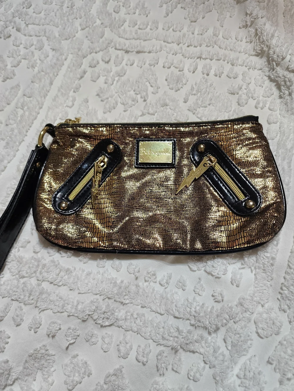 Betsy Johnson Gold Metallic Wristlet Black Trim Betsyville 10x6